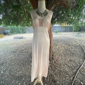 Vintage 70's Tom Bezduda for Barad Peach Nightgown